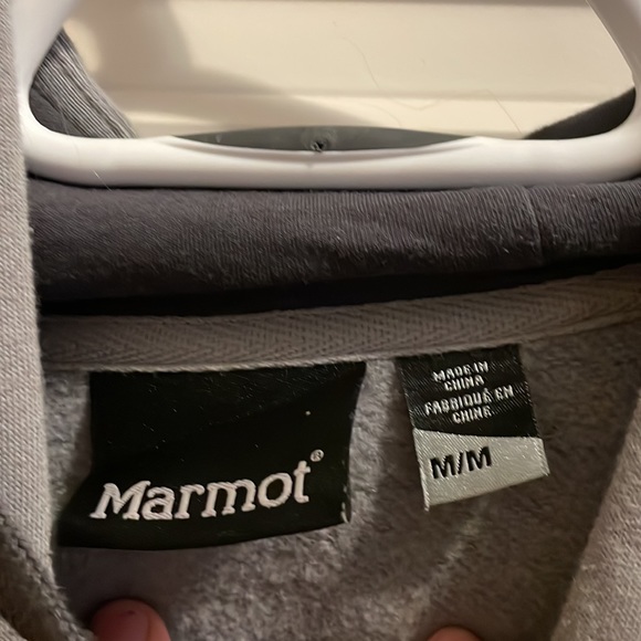 brand is marmot, size is medium, colour is grey - Picture 3 of 3